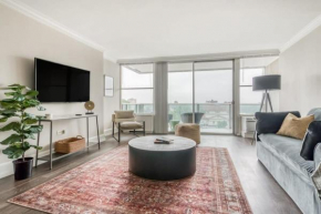 CozySuites 800 Tower 1BR with gym! 05